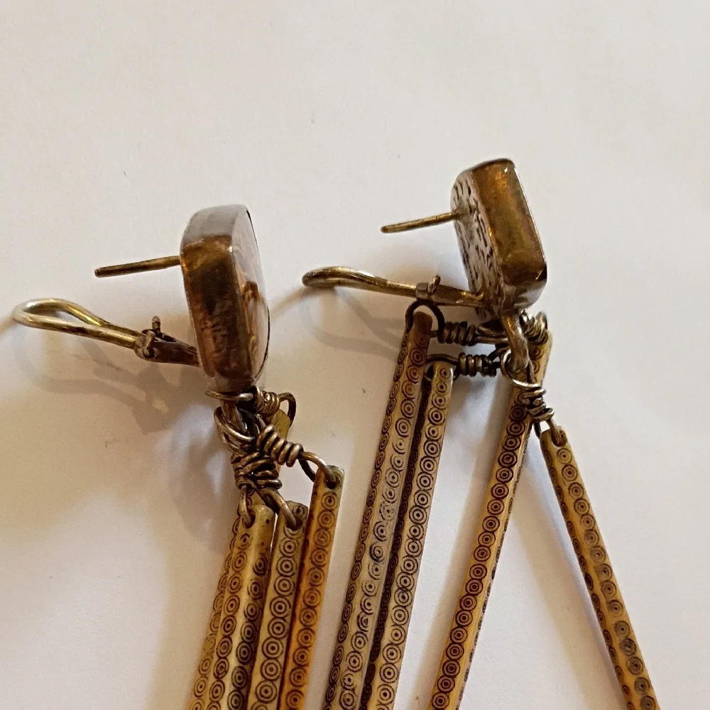 Melanie Deluca Hmong Bone Earrings - Picture 8 of 16